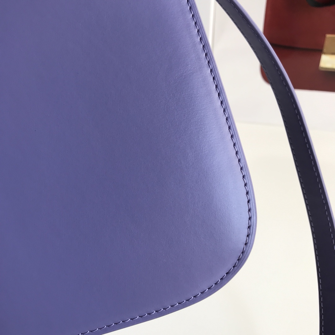 CELINE 全新升级classic box 紫色手搓纹金银扣 搭配羊皮内里 完美复古包 24cm